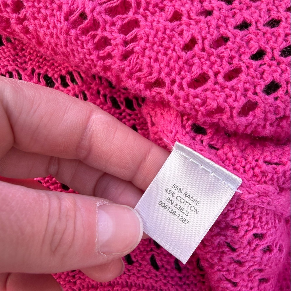 Valentine’s Day coquette pink lace crochet cardigan - Picture 4 of 5